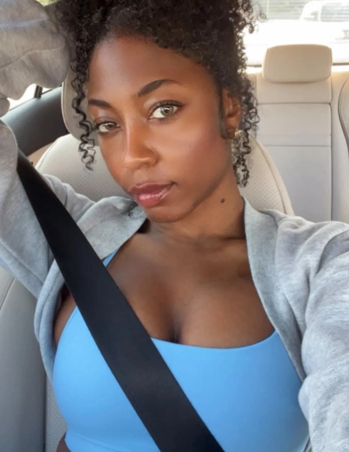 rickiabrn (tiktok username) image