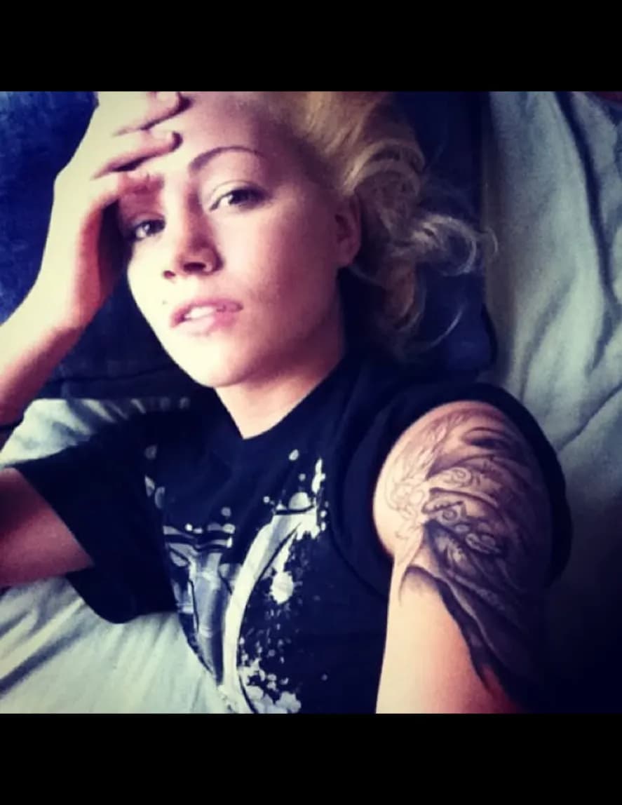 Courtney image