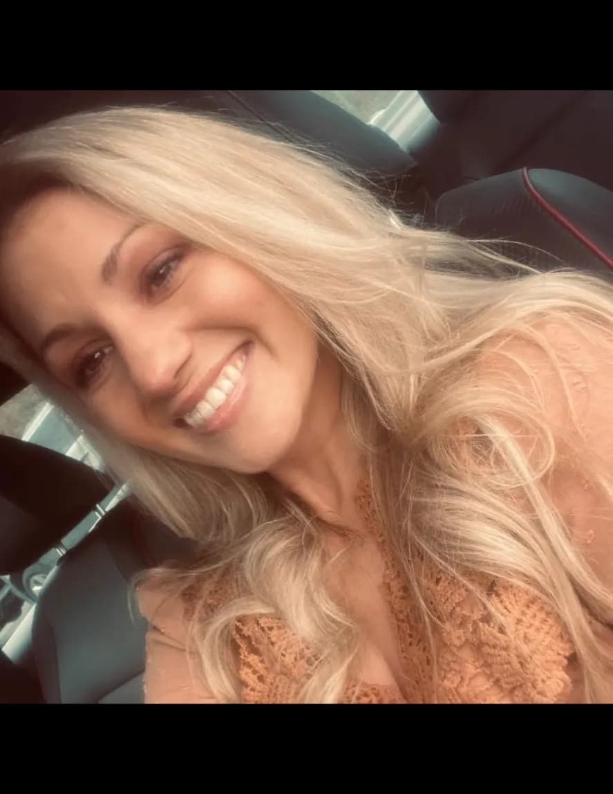 Courtney image