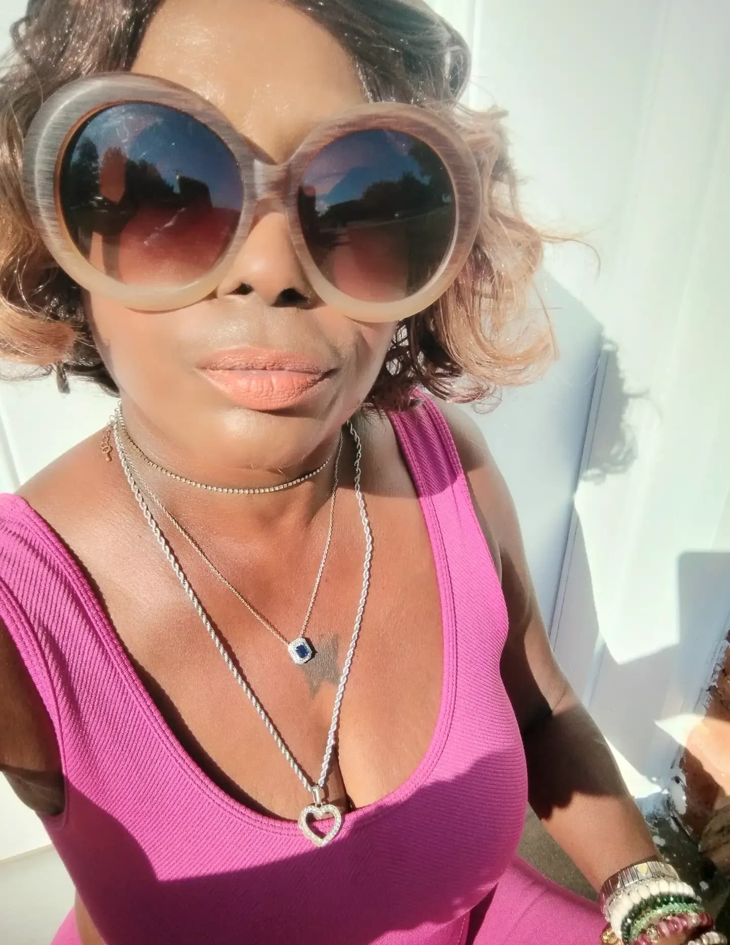 Lora Robinson image