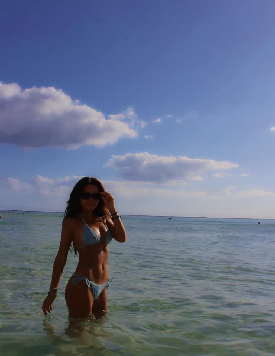 Isabella Garcia image