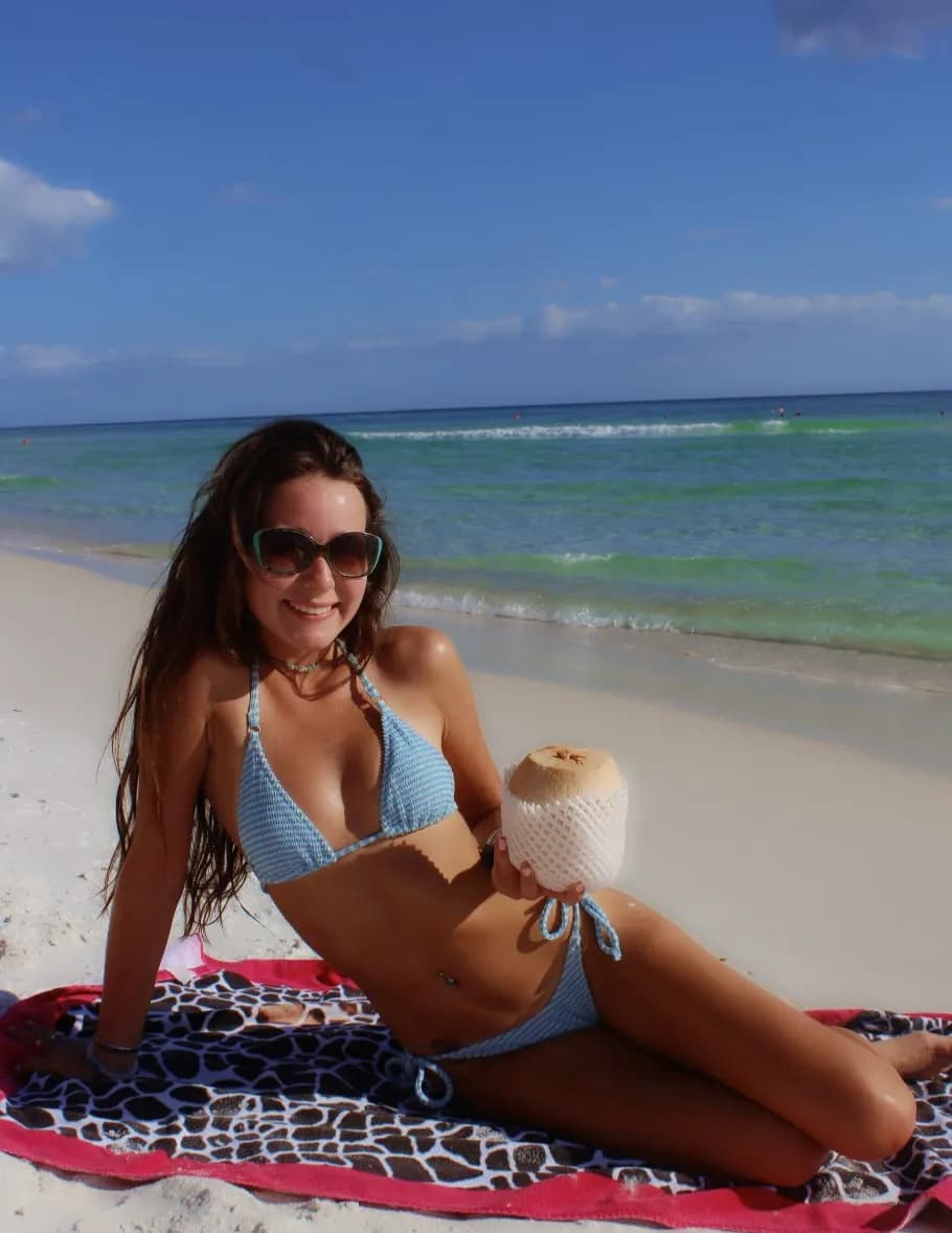 Isabella Garcia image