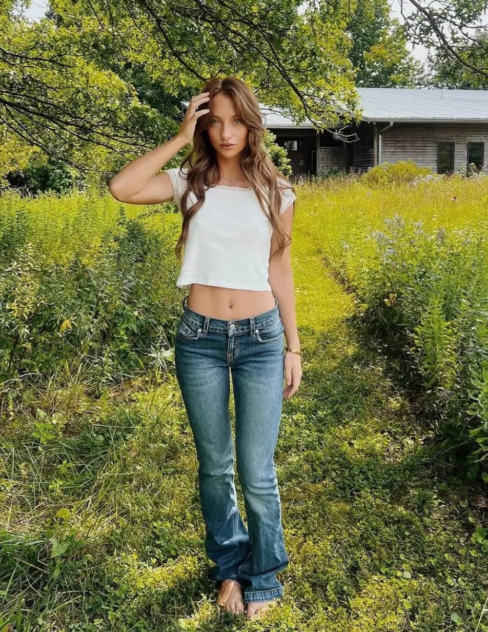 Paigeeelb (instagram) Paige Bateman image