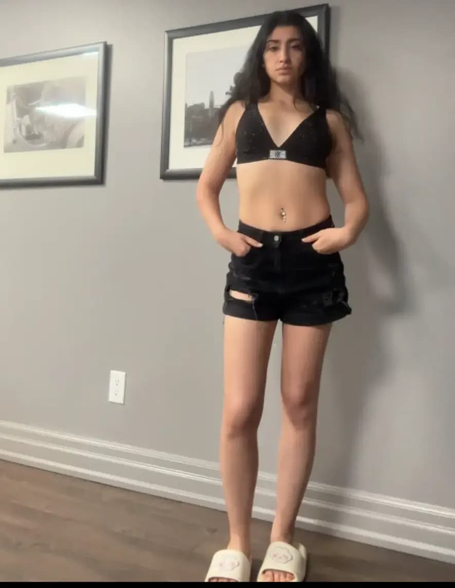 competitor yYEqr