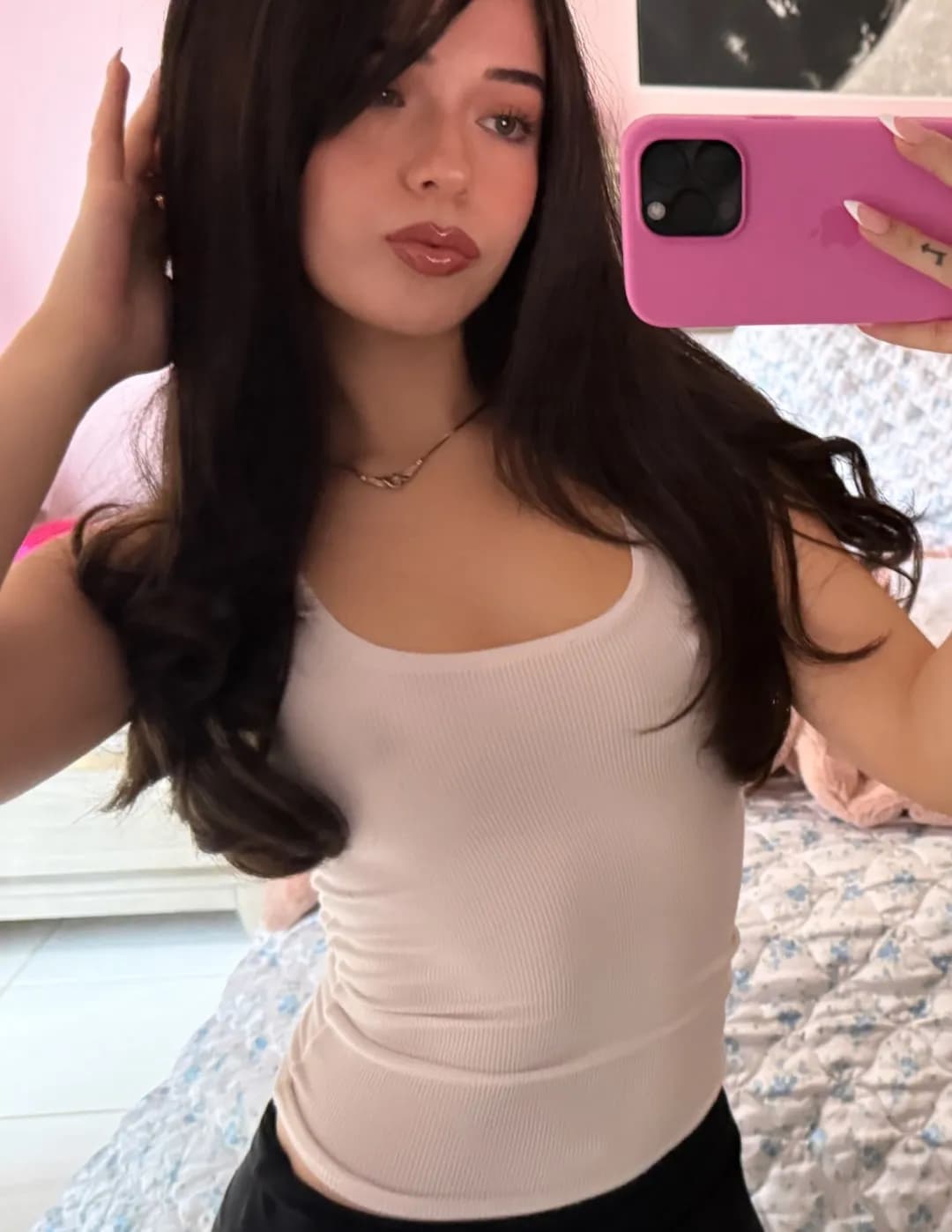 Sandy Angelina image