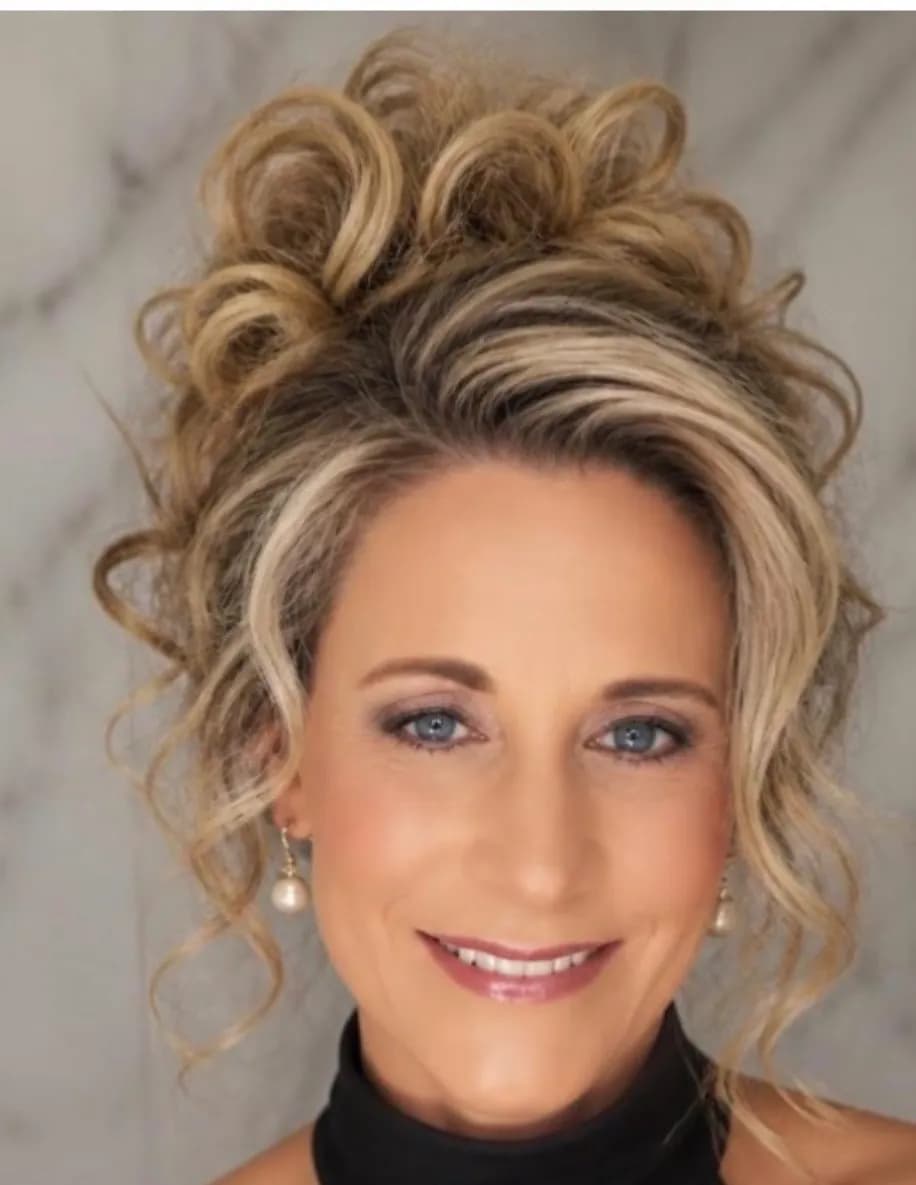 Mary Ellen image