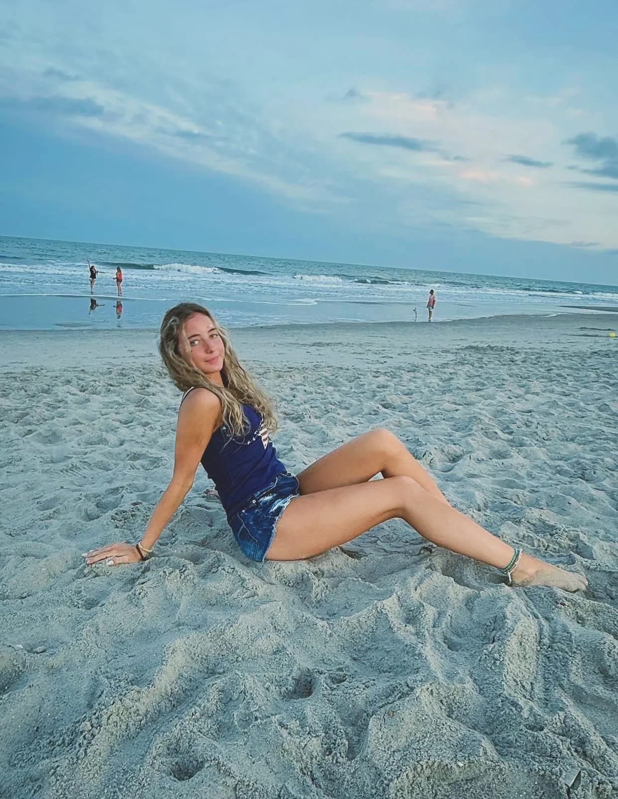 Alexa Hernandez image