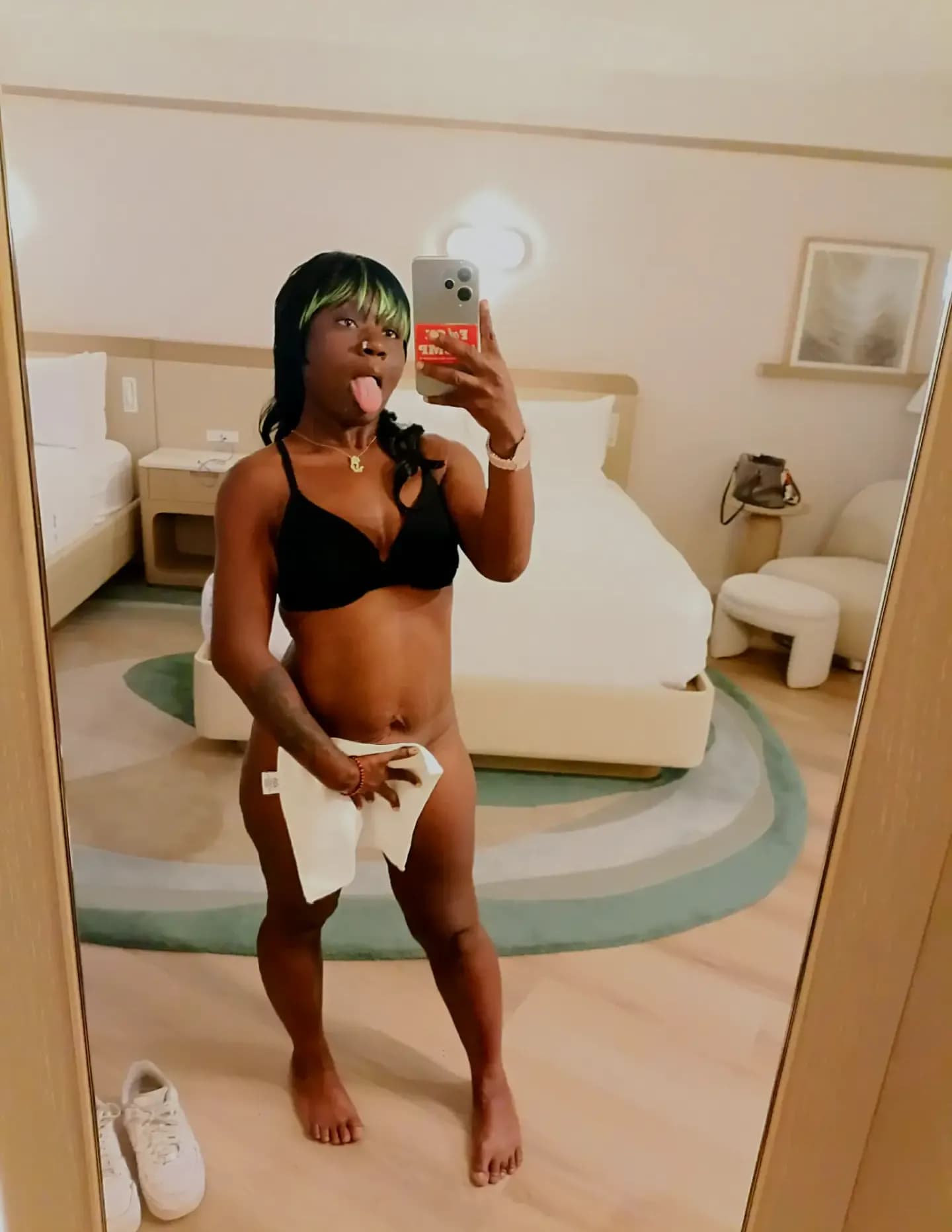 Oshine Johnson image
