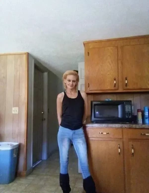 Crystal Chastain image