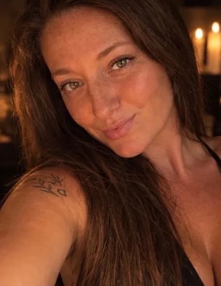 Samantha Mills image