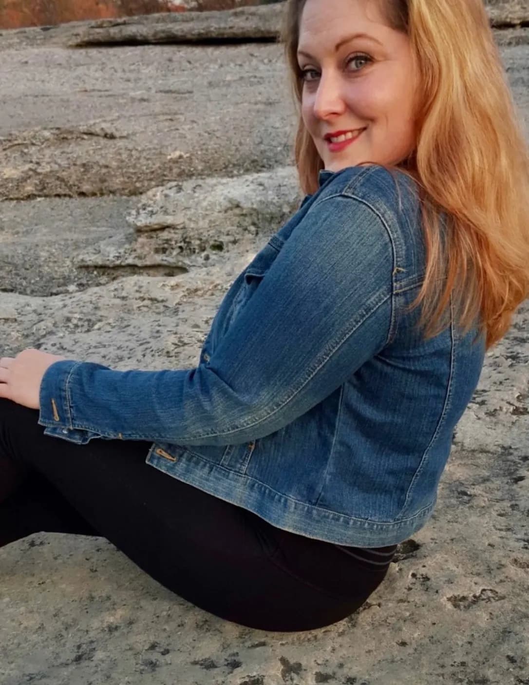 Kandis Anne image