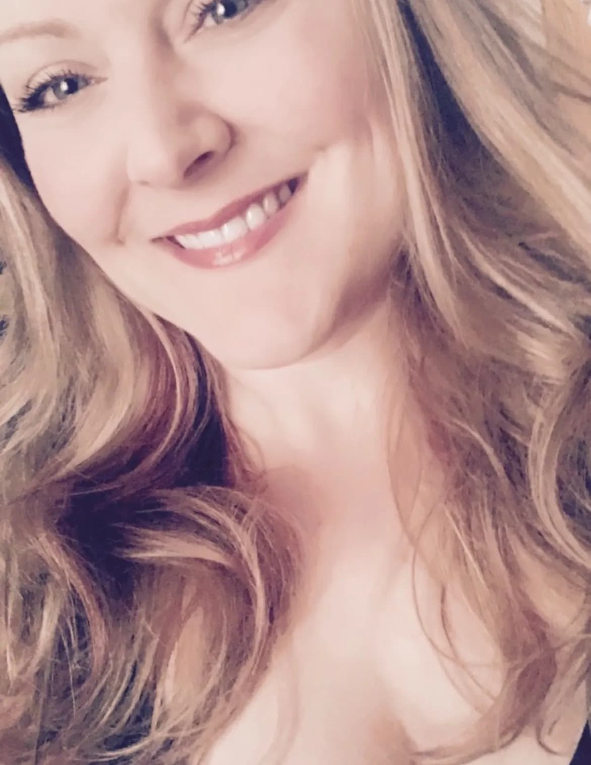 Kandis Anne image