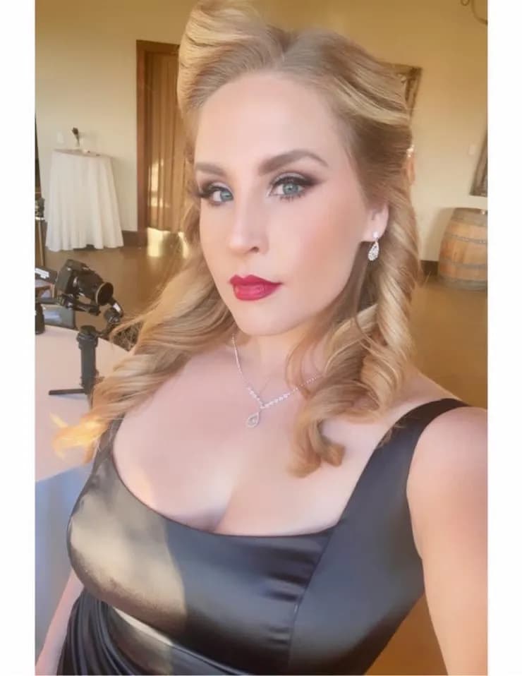 Lauren H image