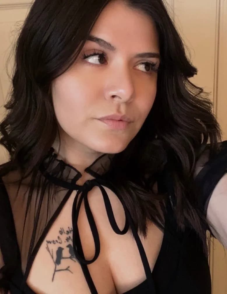 Kayla De La Paz image