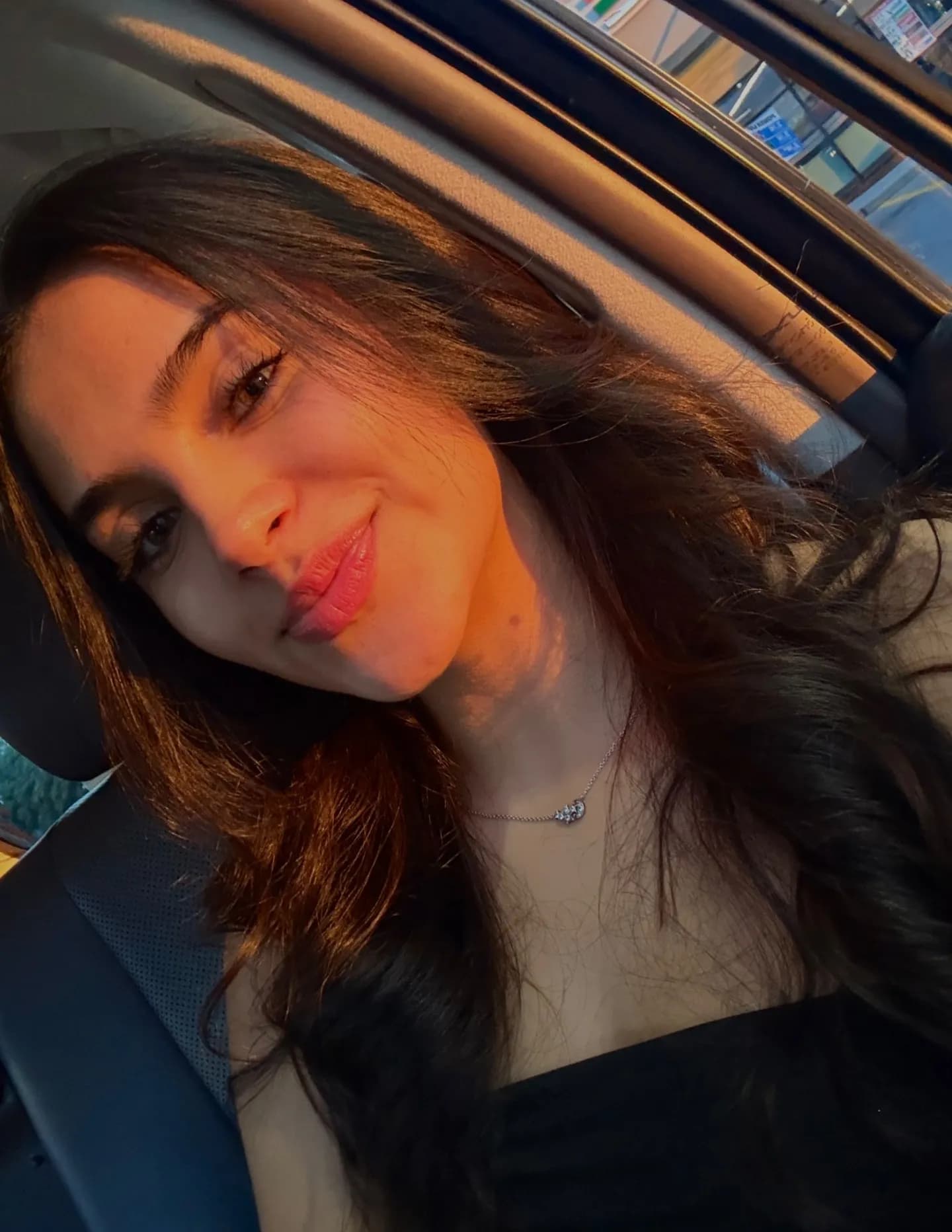 Laura montoya image