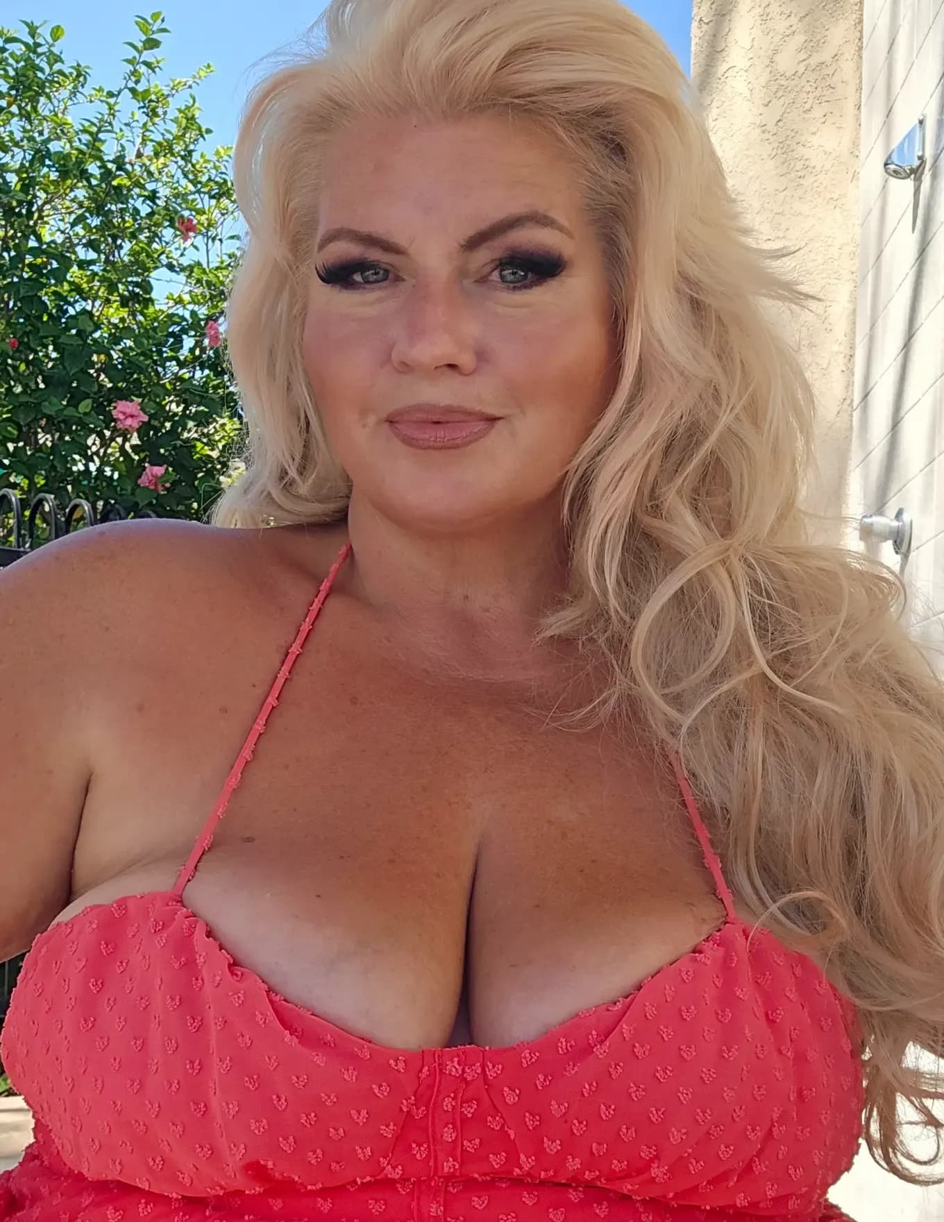 Lori June image